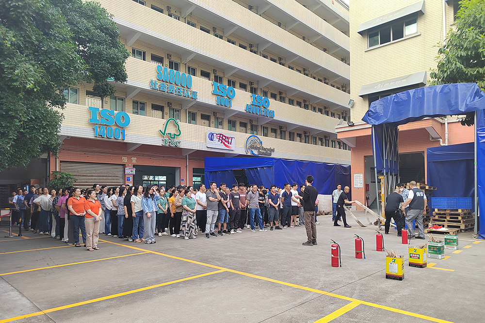 التوعية بالسلامة من الحرائق وتمرین الطوارئ في Creative Packing